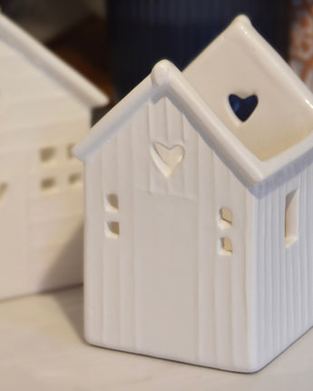 Charming Small Beach Hut Tealight Holder