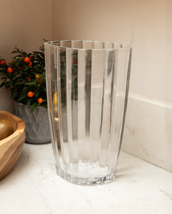 Elegant 24.5cm Clear Glass Vase with Charming Ridged Detail