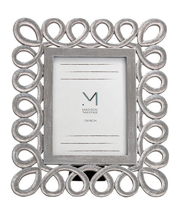 Captivate Memories in 5x7" Silver Spiral Photo Frame