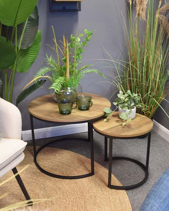 Set of 2 Vibrant Oak Round Nesting Tables with Stylish Wood/Metal Design